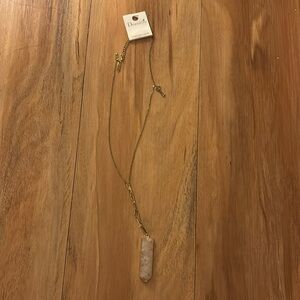 Dorothy pendant necklace